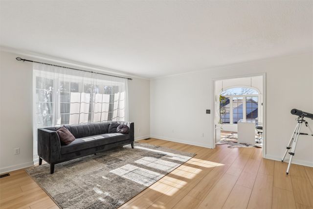 4205 Quail Court, West Des Moines, IA 50265