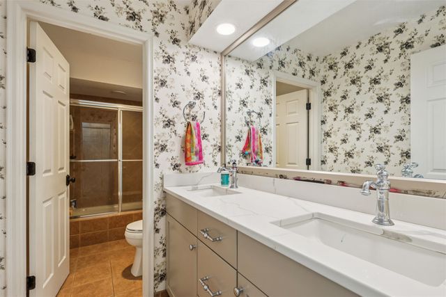 4205 Quail Court, West Des Moines, IA 50265