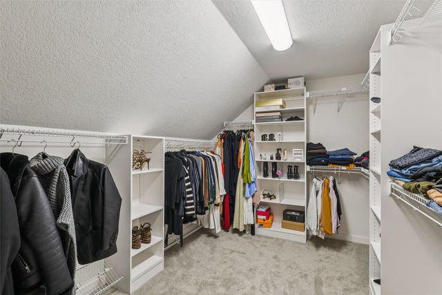 4205 Quail Court, West Des Moines, IA 50265