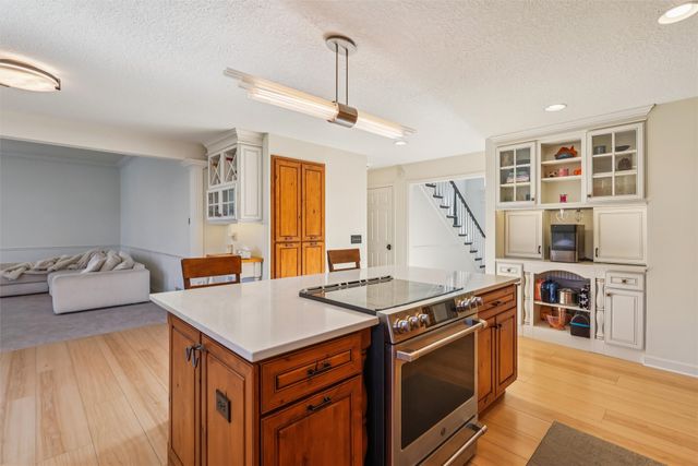 4205 Quail Court, West Des Moines, IA 50265