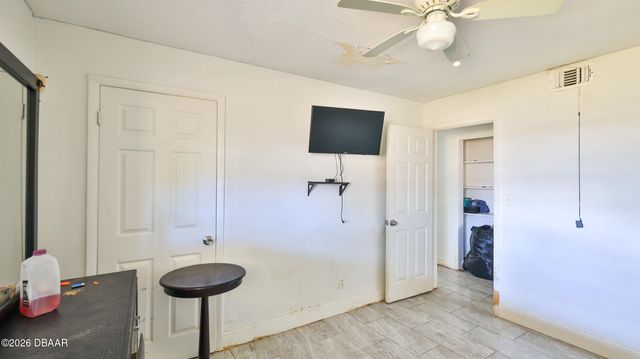 460 S Caroline Street, Daytona Beach, FL 32114