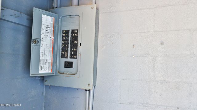 460 S Caroline Street, Daytona Beach, FL 32114