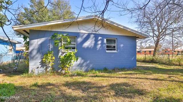 460 S Caroline Street, Daytona Beach, FL 32114