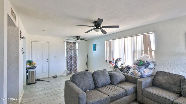 460 S Caroline Street, Daytona Beach, FL 32114