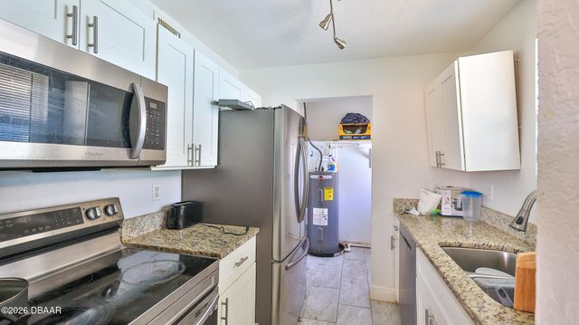 460 S Caroline Street, Daytona Beach, FL 32114