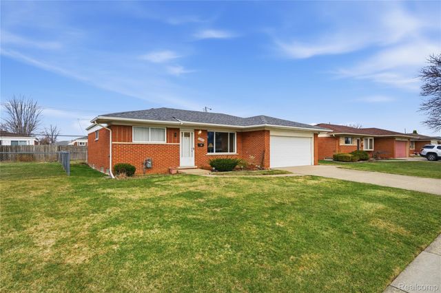 13344 Perry Circle, Warren, MI 48088