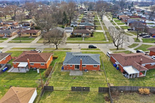 13344 Perry Circle, Warren, MI 48088