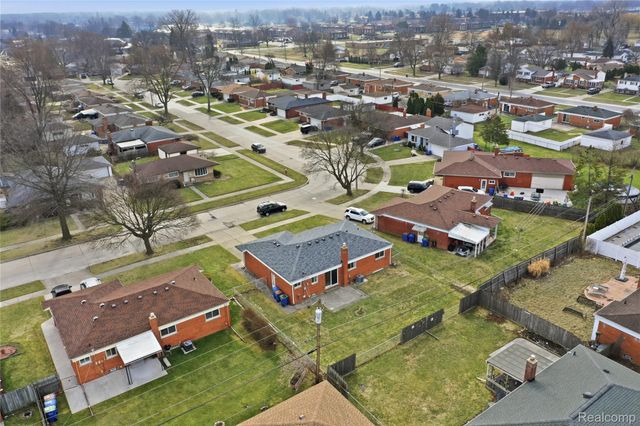 13344 Perry Circle, Warren, MI 48088