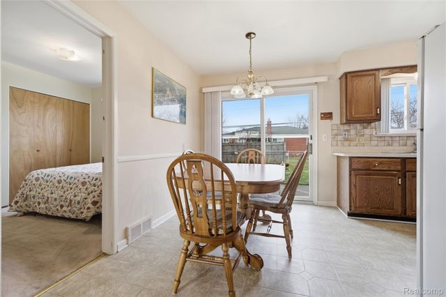 13344 Perry Circle, Warren, MI 48088