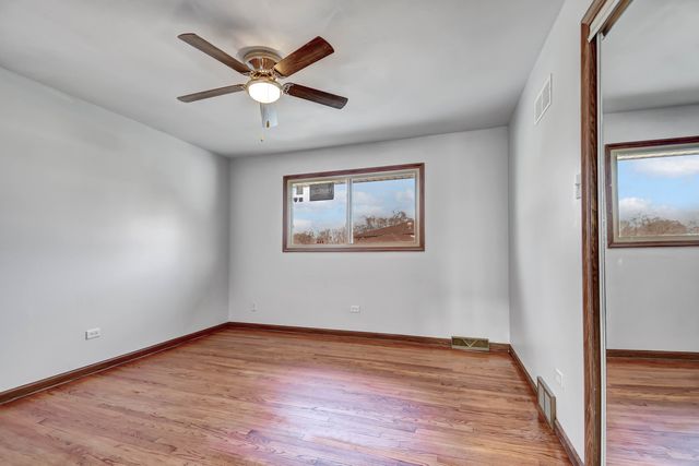 16833 Ingleside Avenue, South Holland, IL 60473