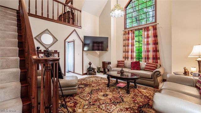 6730 Dillon Hills Drive, Nashport, OH 43830