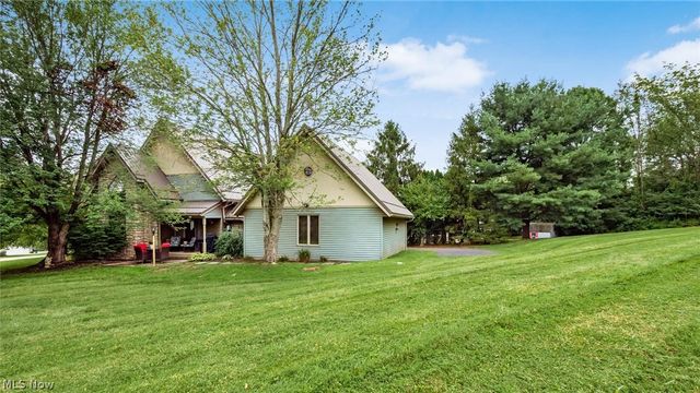6730 Dillon Hills Drive, Nashport, OH 43830