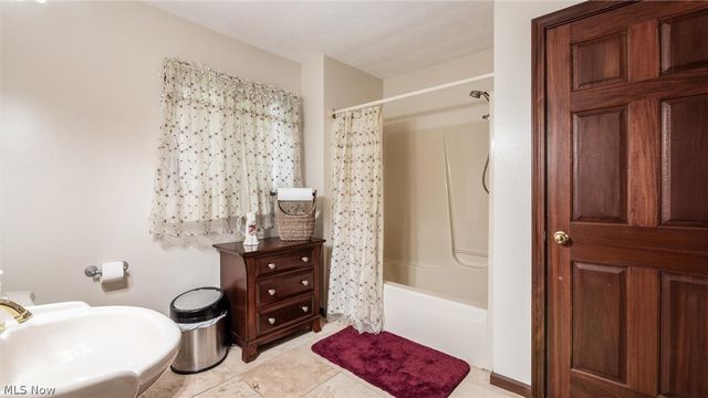 6730 Dillon Hills Drive, Nashport, OH 43830