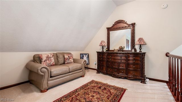 6730 Dillon Hills Drive, Nashport, OH 43830