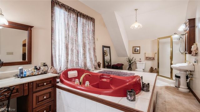 6730 Dillon Hills Drive, Nashport, OH 43830