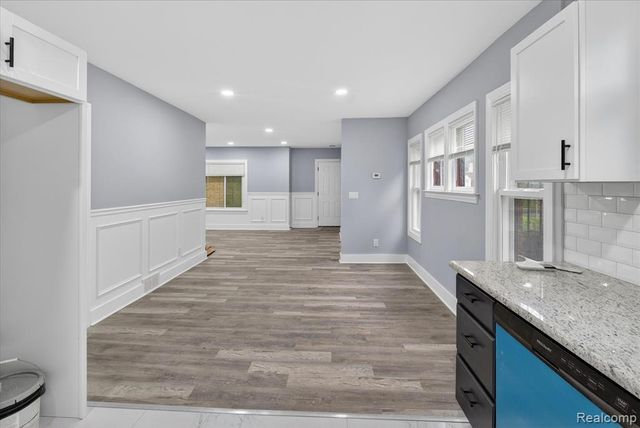 14112 Mansfield, Detroit, MI 48227