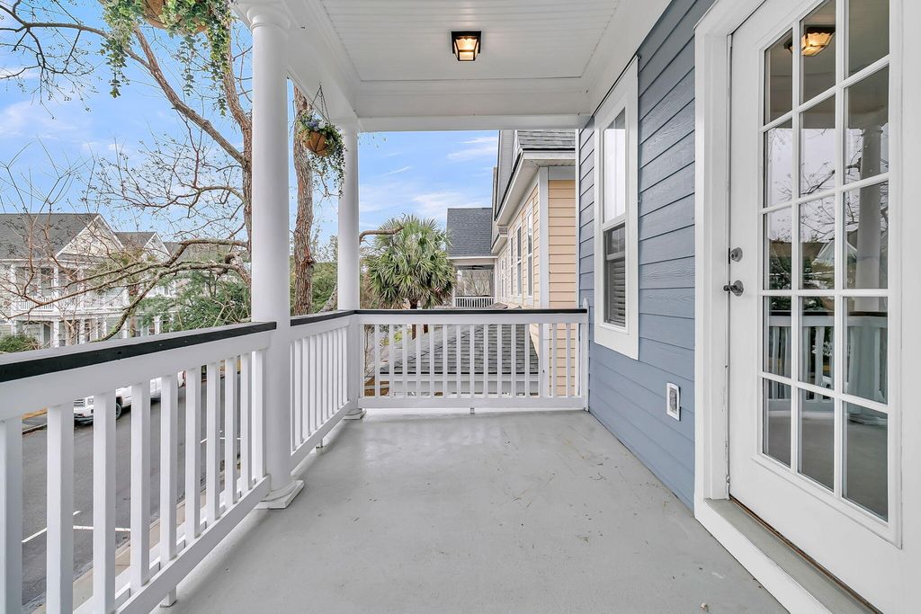 Image 24 of property listing at 100 Hyacinth Street, Summerville, SC 29483