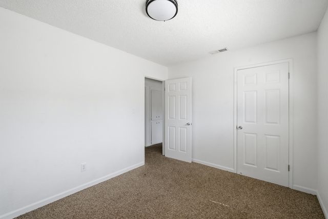 285 E Jayne Avenue, Tipton, CA 93272