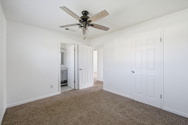 285 E Jayne Avenue, Tipton, CA 93272