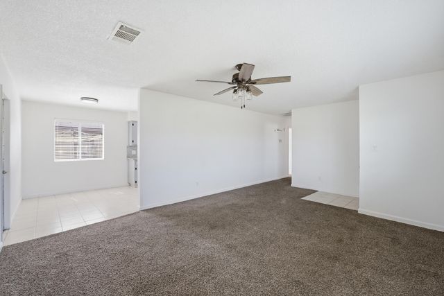 285 E Jayne Avenue, Tipton, CA 93272