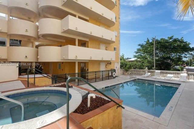 8888 Collins Ave 115, Surfside, FL 33154