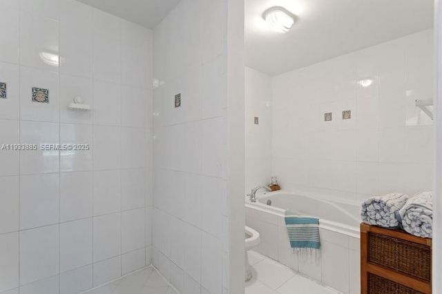 8888 Collins Ave 115, Surfside, FL 33154