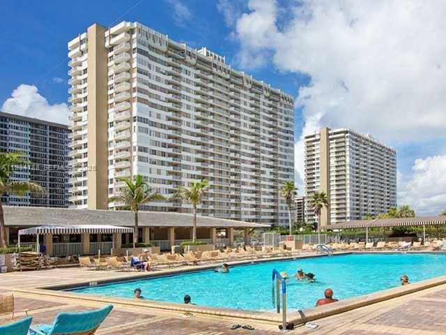 1985 S Ocean Dr 3C, Hallandale Beach, FL 33009