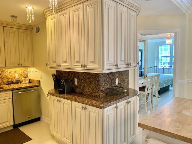 1985 S Ocean Dr 3C, Hallandale Beach, FL 33009