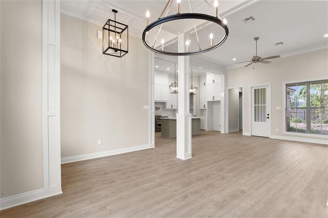 2627 Laura Lane, Lake Charles, LA 70605