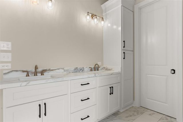 2627 Laura Lane, Lake Charles, LA 70605