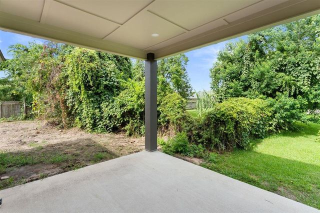 2627 Laura Lane, Lake Charles, LA 70605