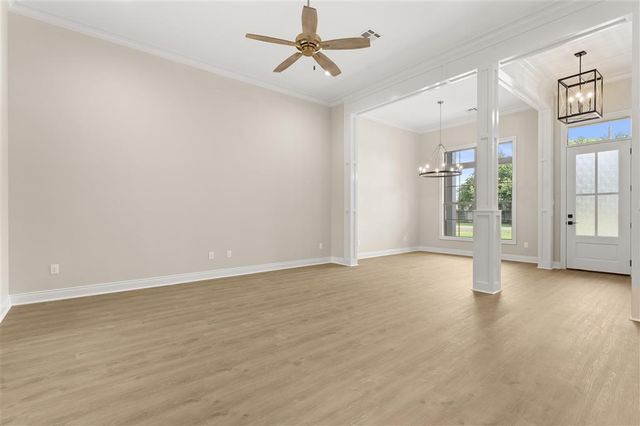 2627 Laura Lane, Lake Charles, LA 70605