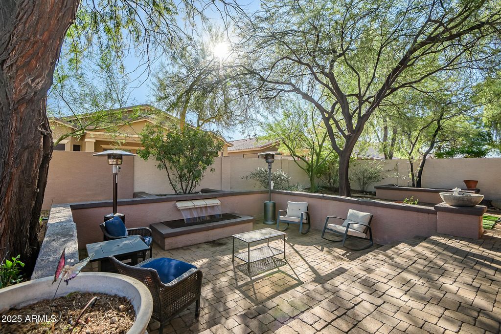 Image 17 of property listing at 4307 W LAPENNA Drive, Anthem, AZ 85087