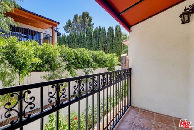 3528 Mesquite Drive, Calabasas, CA 91302