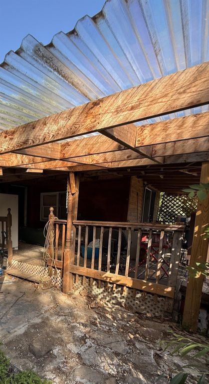 7 Berry Road, Springfield, VT 05150