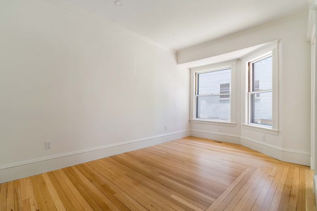 26 Beals 1, Brookline, MA 02446