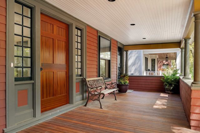 26 Beals 1, Brookline, MA 02446
