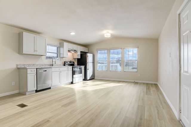 5806 S Highway 35, Alvin, TX 77511