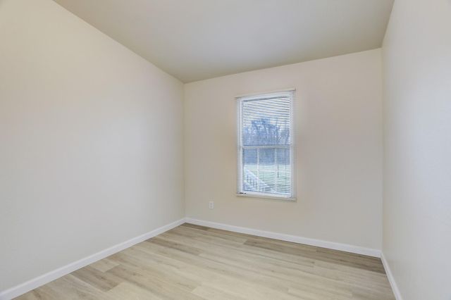 5806 S Highway 35, Alvin, TX 77511