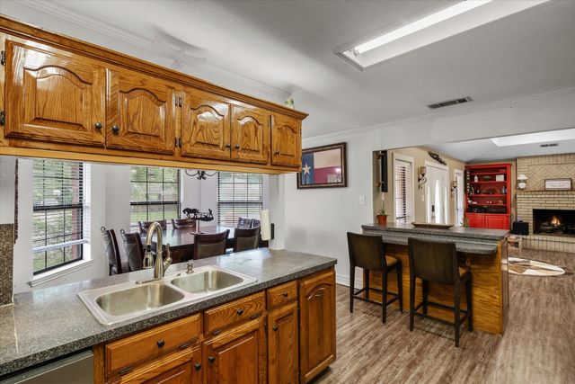 163 Granada Square, Canton, TX 75103