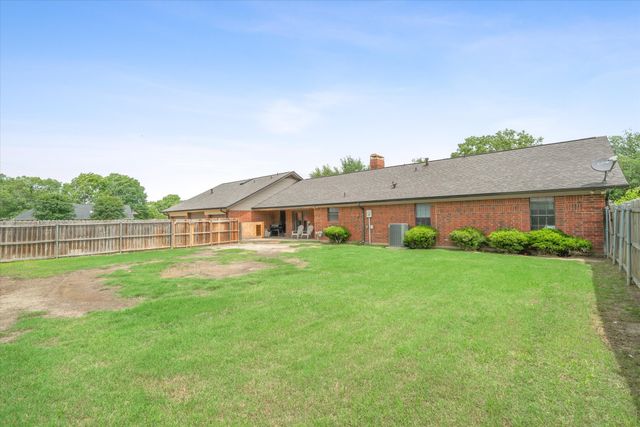 163 Granada Square, Canton, TX 75103