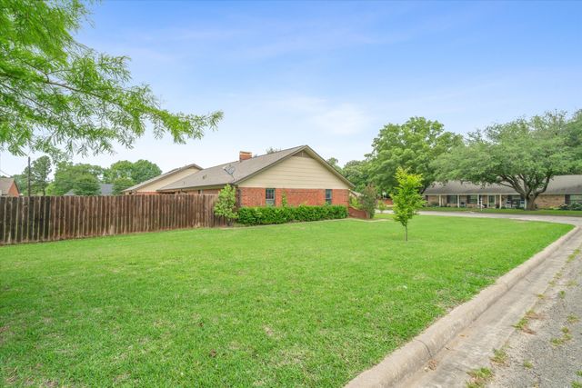 163 Granada Square, Canton, TX 75103