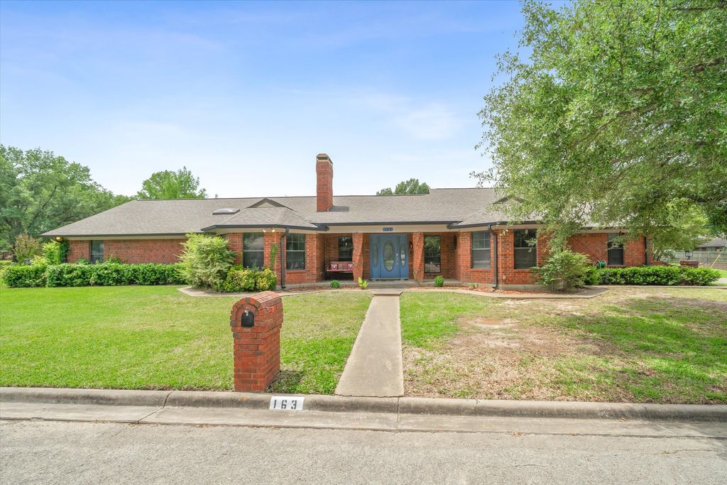 163 Granada Square, Canton, TX 75103