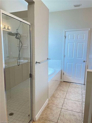213 SW 19th TER, Cape Coral, FL 33991