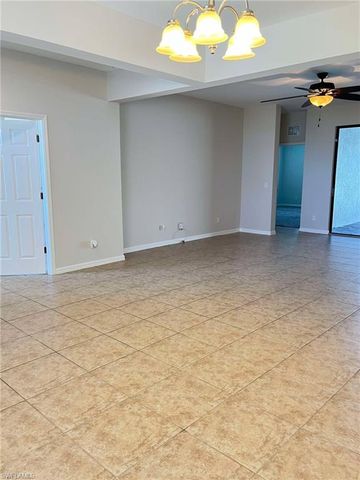 213 SW 19th TER, Cape Coral, FL 33991