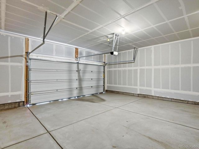 22155 E 7th Pl, Aurora, CO 80018