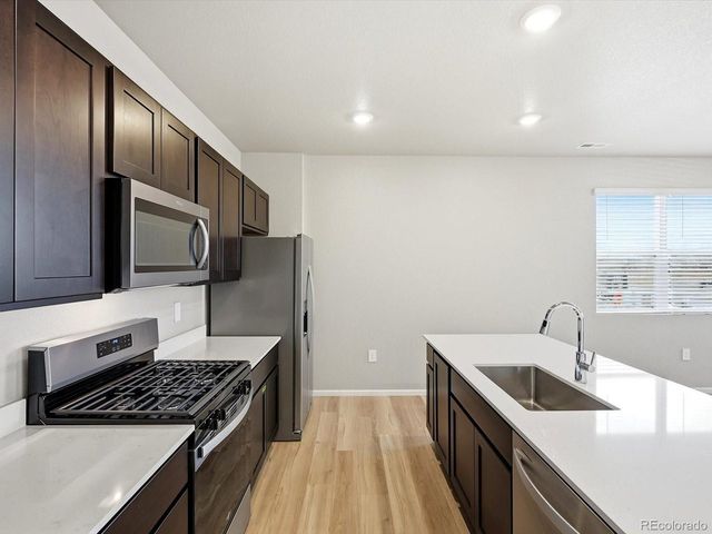 22155 E 7th Pl, Aurora, CO 80018