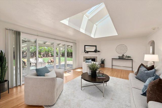 4943 Whitfield Avenue, Fremont, CA 94536