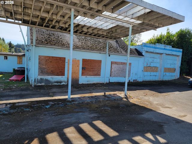23544 Ne HALSEY St, Wood Village, OR 97060