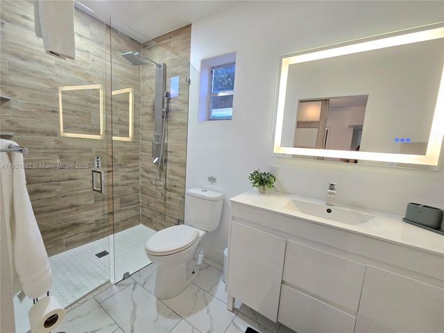 6571 Park St, Hollywood, FL 33024